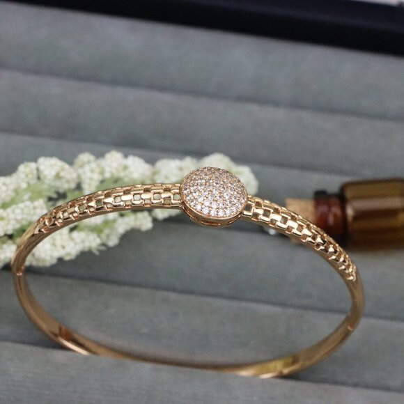 Elegant Rose Gold Bangle with Round Diamond-Crystal Centerpiece, XPBL0463 - Picture 1 of 11